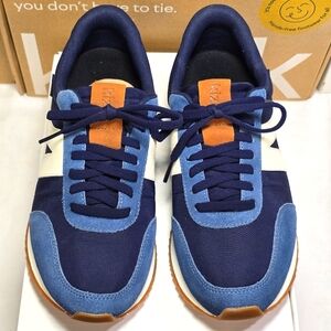 Milan, Naval Academy, sz 9 but fits 8 1/2,  step in comfort, new in box $129